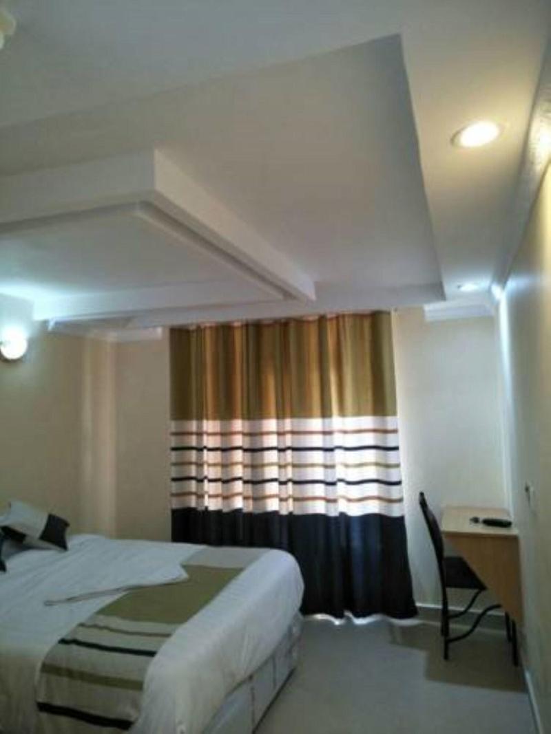 Kenton Hotel image
