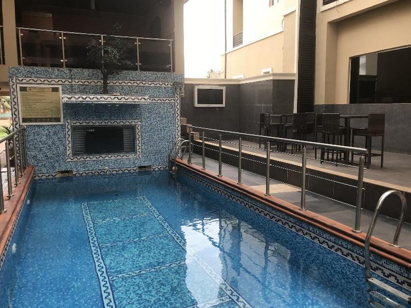 Ritz Carinton Suites
