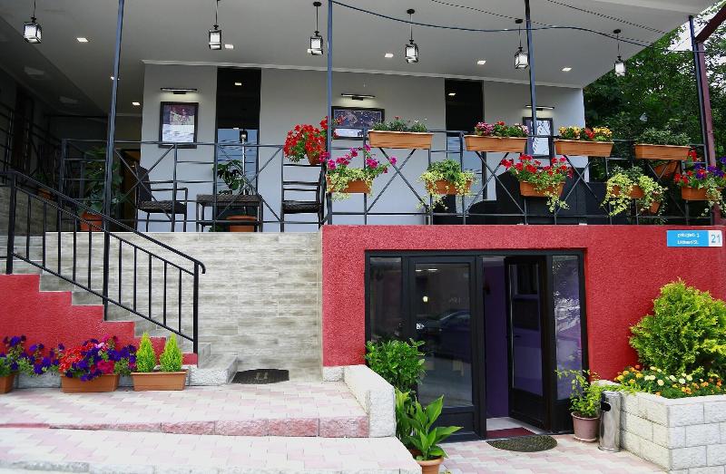 Hotel Guru — main photo