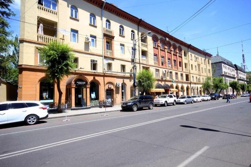 Apartment In The Center — main photo