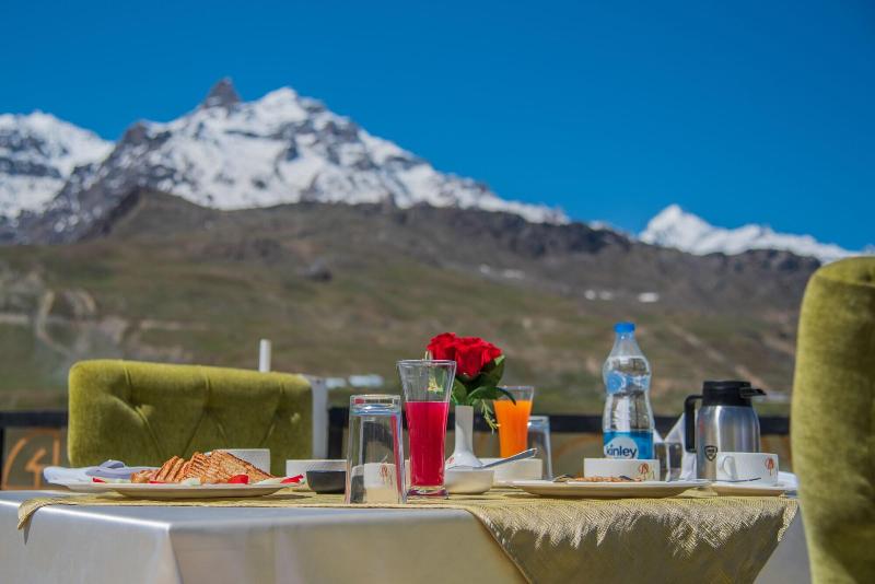 Hotel D Meadows Ladakh