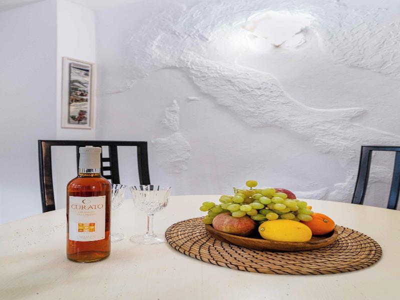 Albergodiffusovolterra image