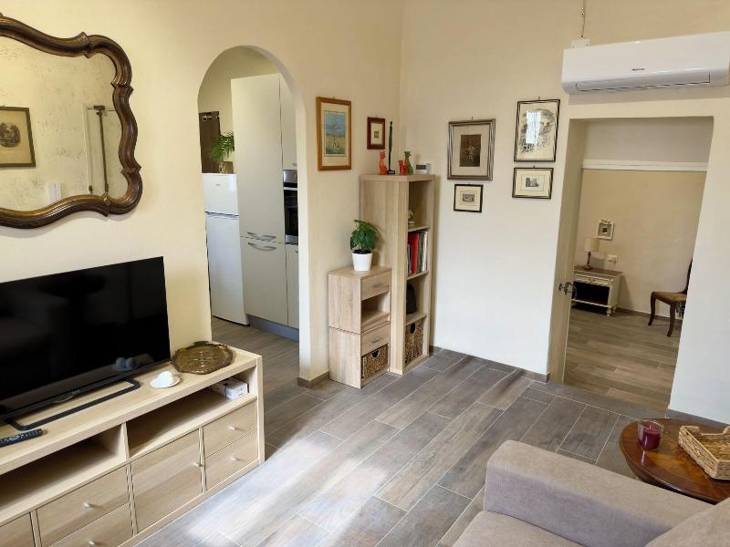 Albergodiffusovolterra image