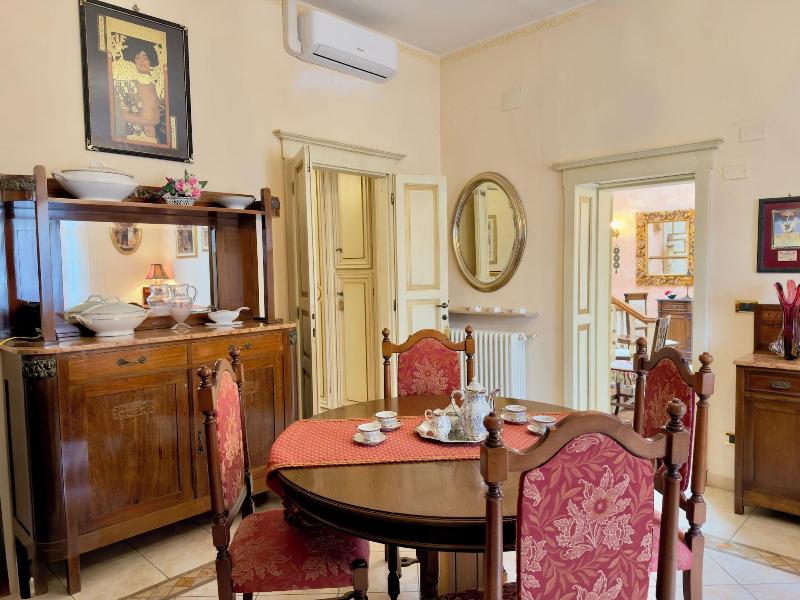 Albergodiffusovolterra image