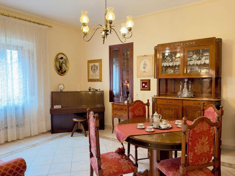 Albergodiffusovolterra image