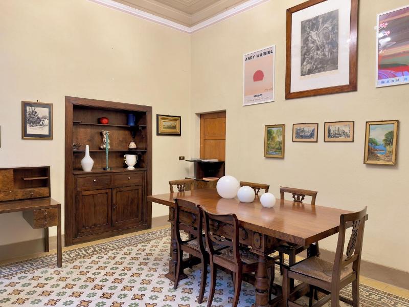 Albergodiffusovolterra image