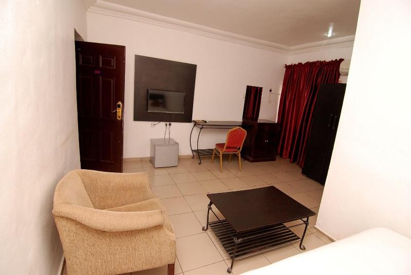Silverland Hotel And Suites image
