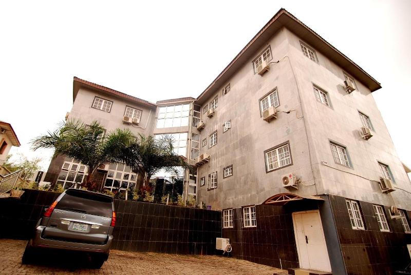 Silverland Hotel And Suites image