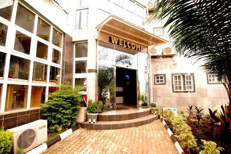 Silverland Hotel And Suites image