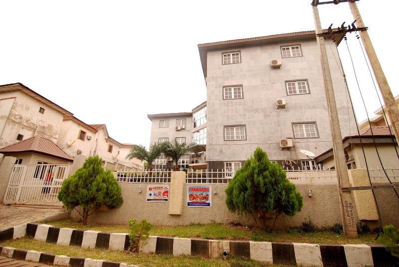 Silverland Hotel And Suites image