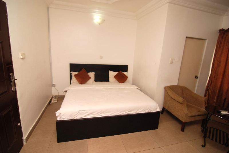 Silverland Hotel And Suites image