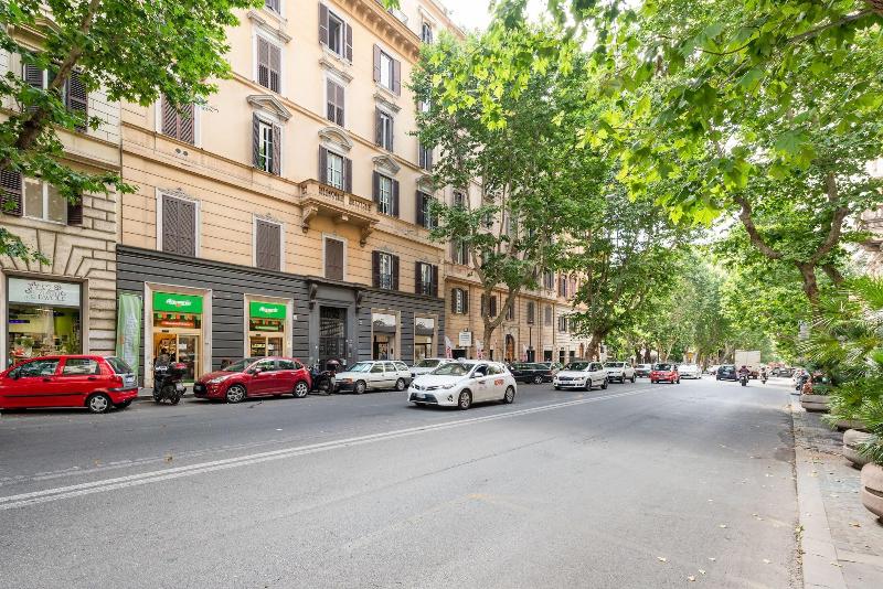 Brancaccio Luxury Suites image