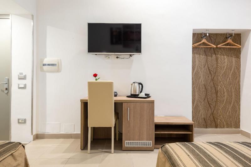 Brancaccio Luxury Suites image