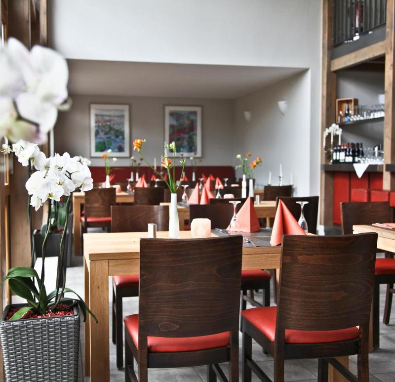 Country Inn Hotel Pha Ben image