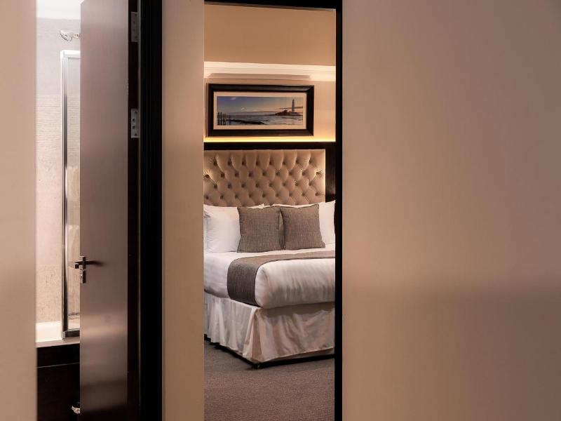 The County Aparthotel image