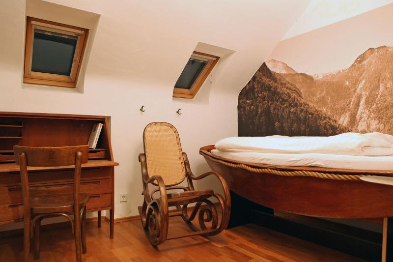 Die Wohngemeinschaft Hostel image