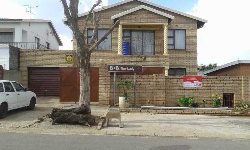 The Lady B B — photo 2