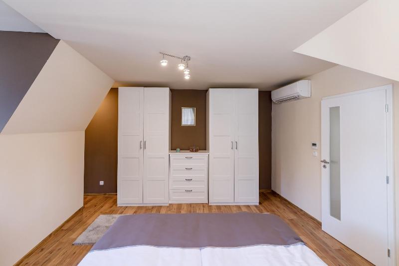 Apartments Menuet image