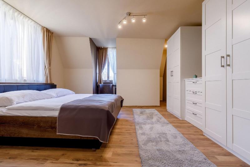 Apartments Menuet image