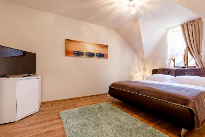 Apartments Menuet image