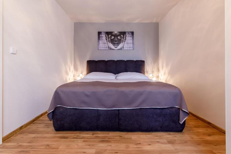 Apartments Menuet image