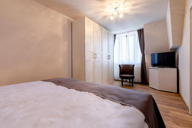 Apartments Menuet image