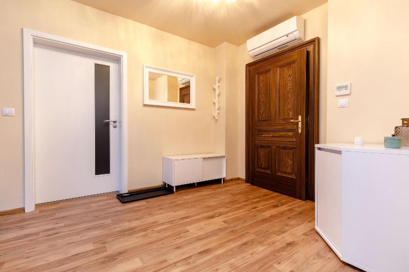Apartments Menuet image
