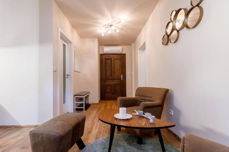 Apartments Menuet image