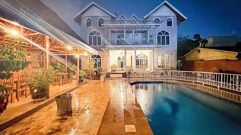 Villa Asimba image