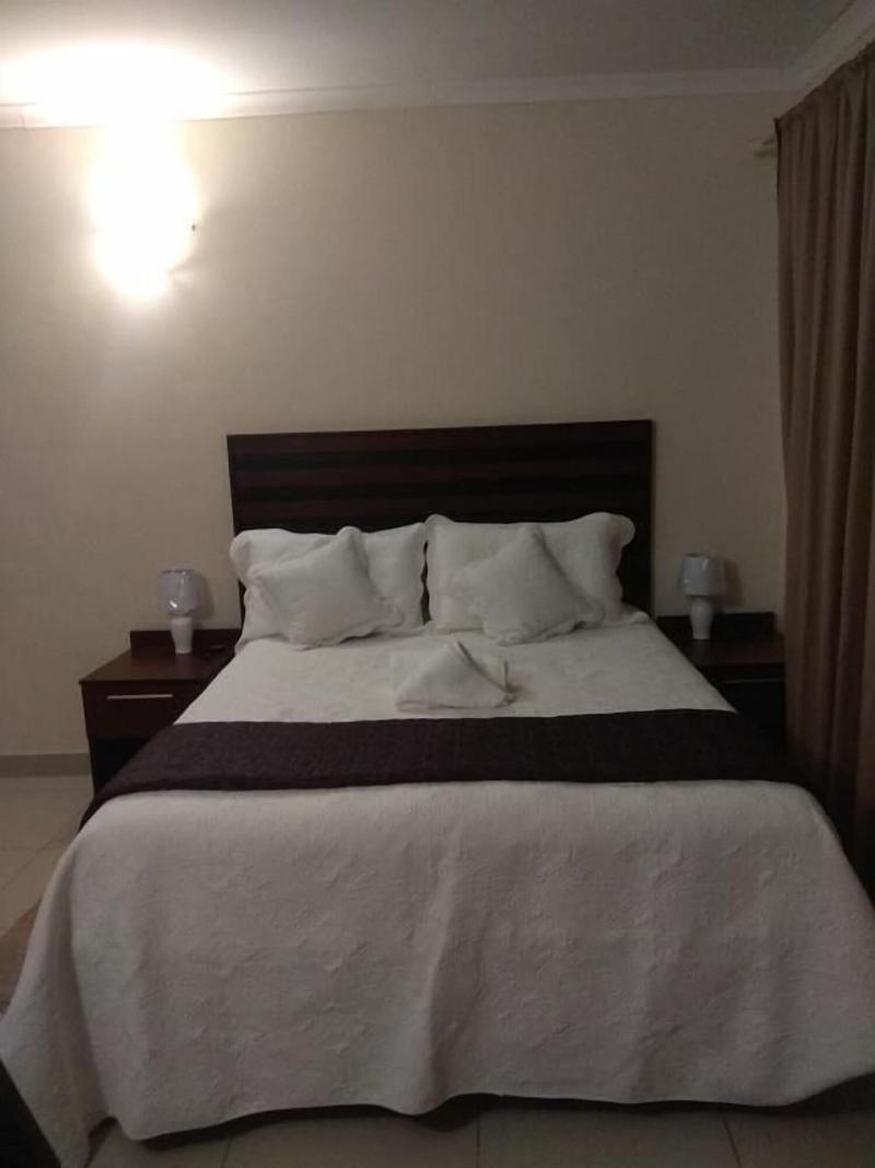 Rosebuds Guesthouse image