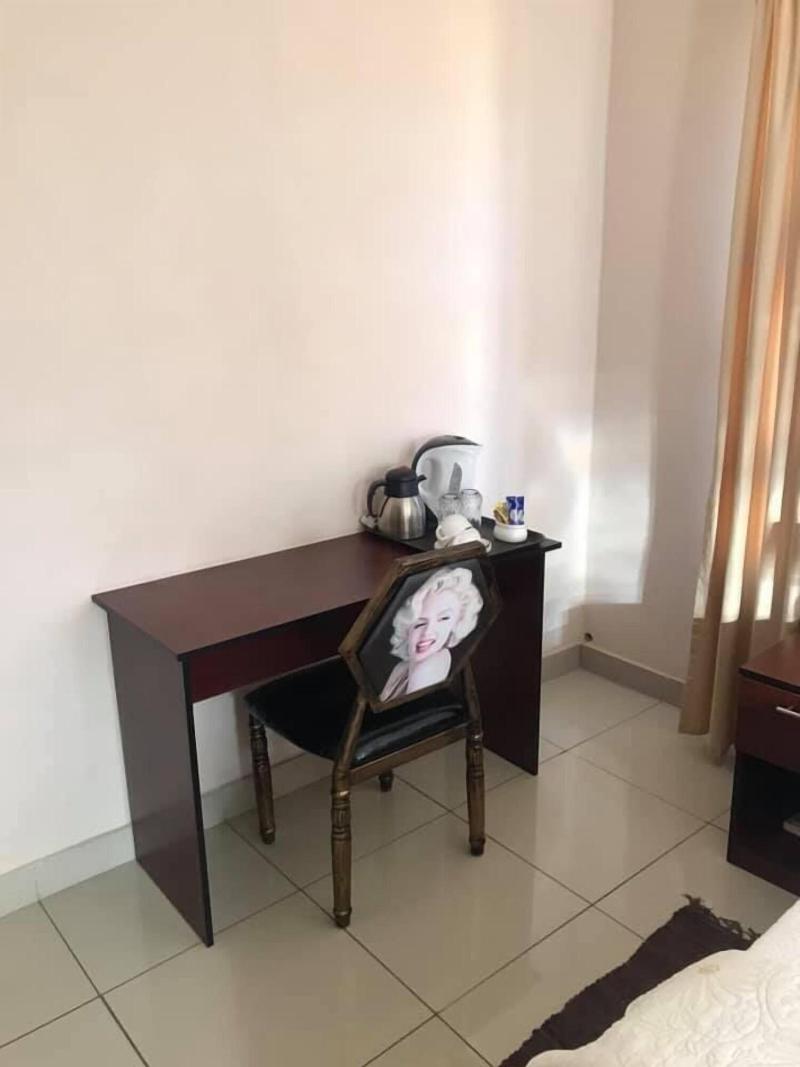 Rosebuds Guesthouse image