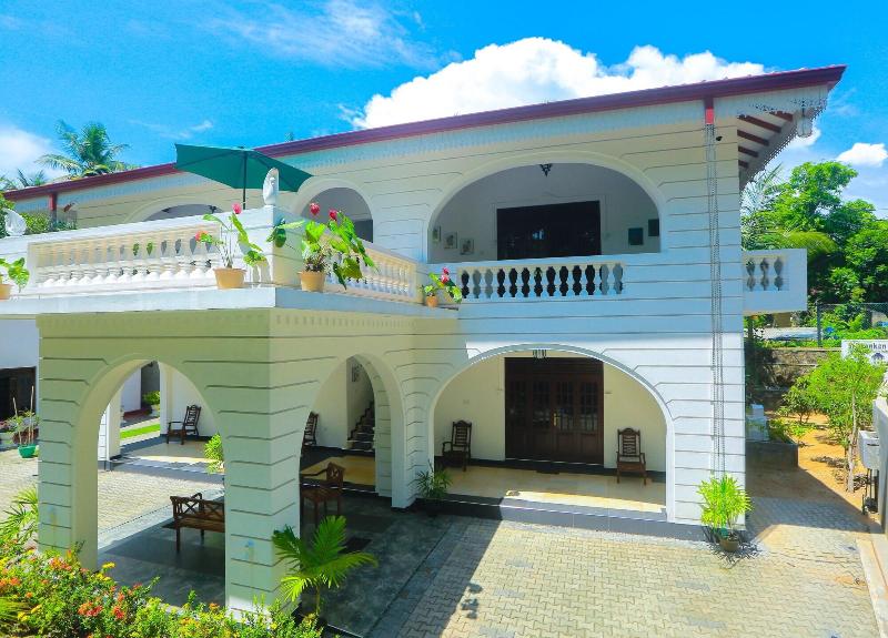 Sri Lankan Villa image