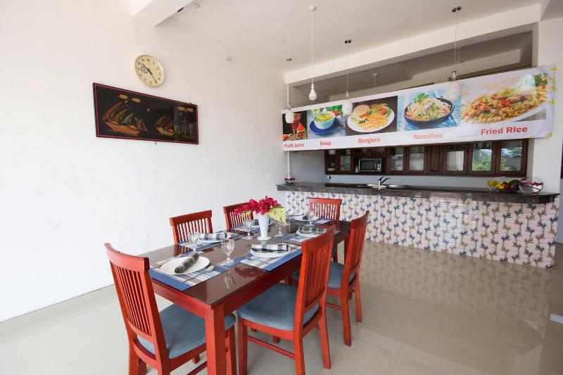 Roylanka Inn image