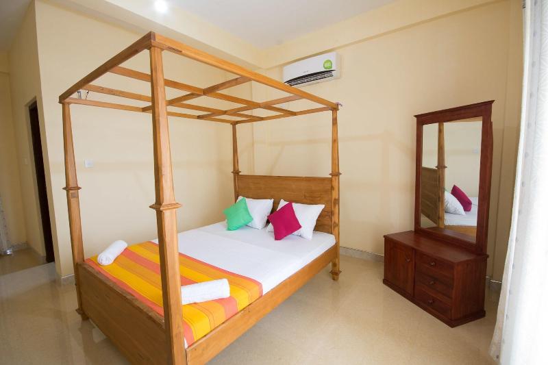 Roylanka Inn image