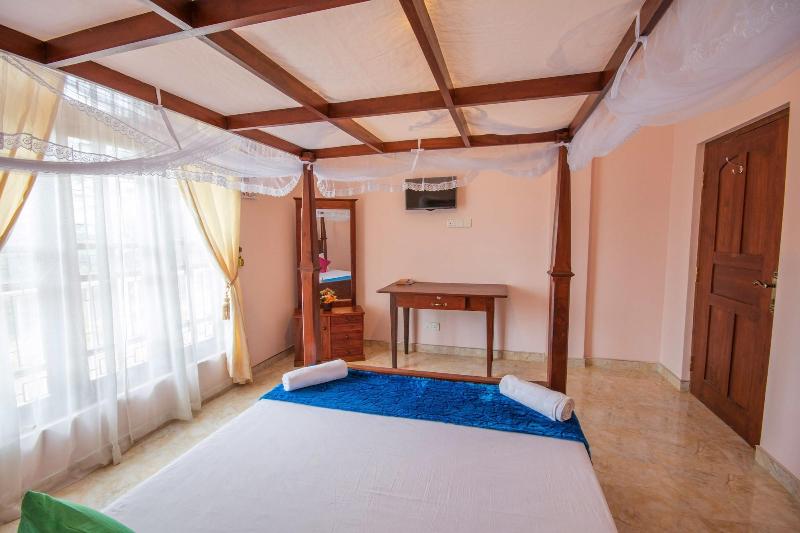 Roylanka Inn image