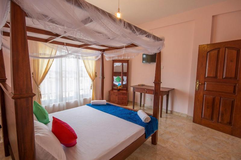Roylanka Inn image