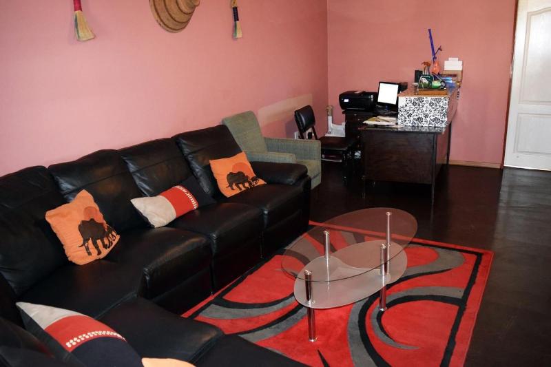 Flossiea ™s Bed And Breakfast image