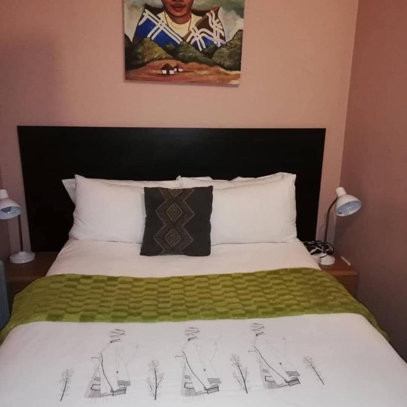 Flossiea ™s Bed And Breakfast image