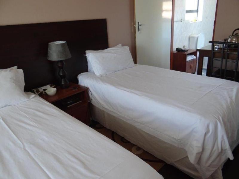 Flossiea ™s Bed And Breakfast image