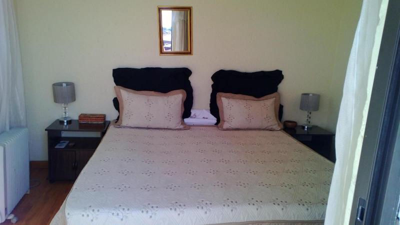 Flossiea ™s Bed And Breakfast image
