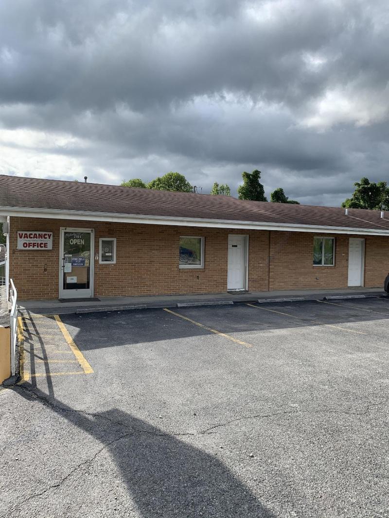 Boone Trail Inn