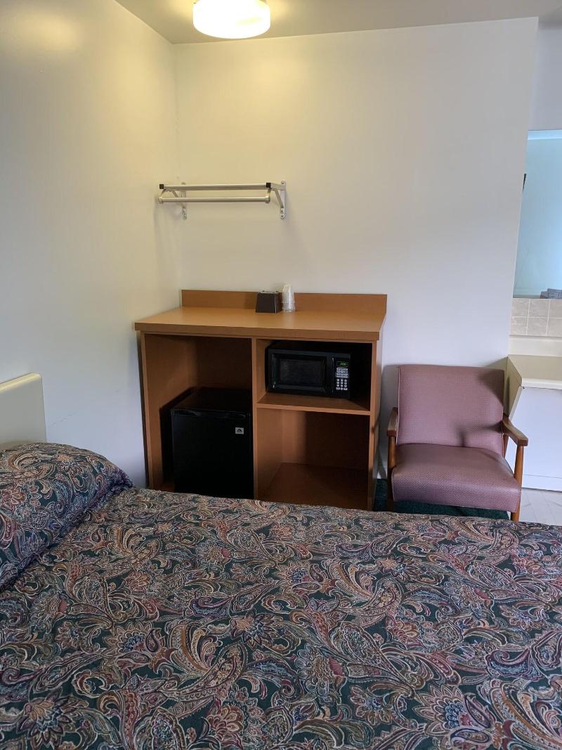 Boone Trail Inn — photo 5
