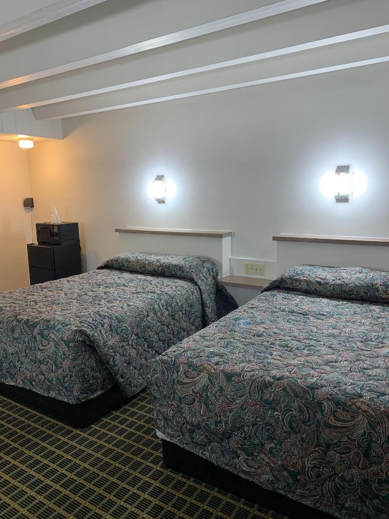 Boone Trail Inn — photo 15