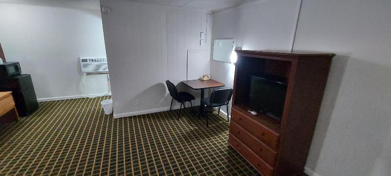 Boone Trail Inn — photo 14