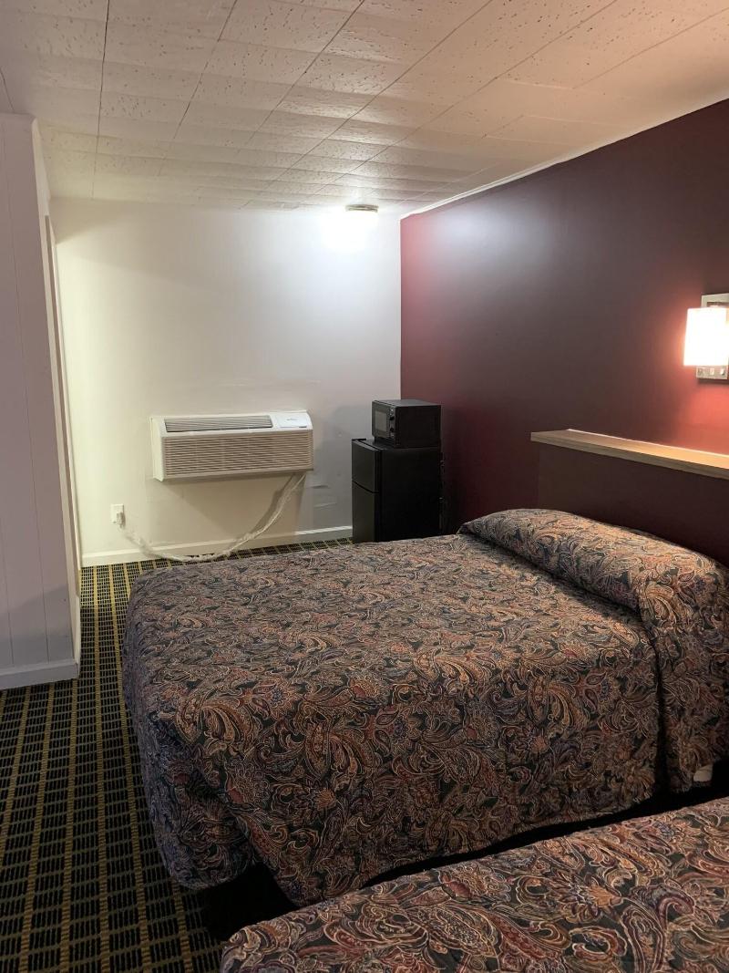 Boone Trail Inn — photo 13