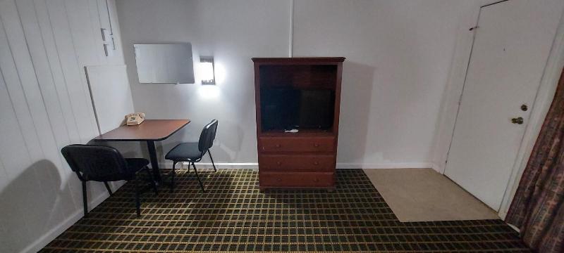 Boone Trail Inn — photo 11