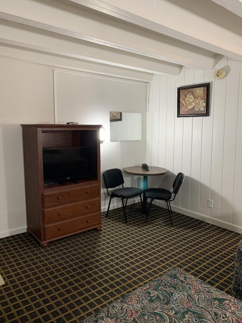 Boone Trail Inn — photo 3