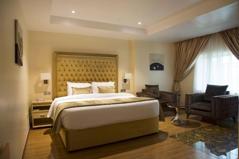 Bon Hotel Elvis image