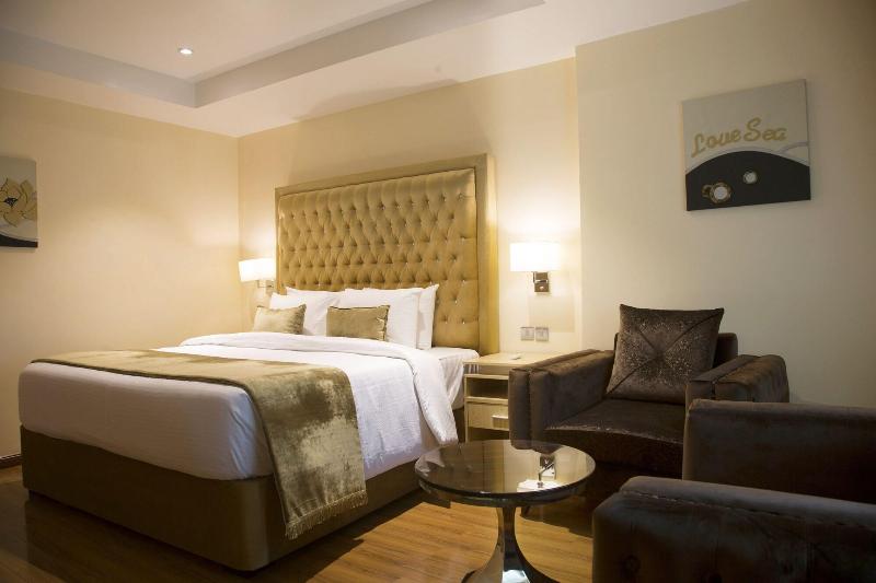 Bon Hotel Elvis image