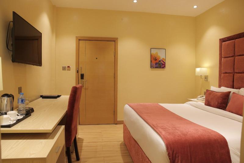 Bon Hotel Elvis image